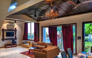 Fernseher, Stereoanlage