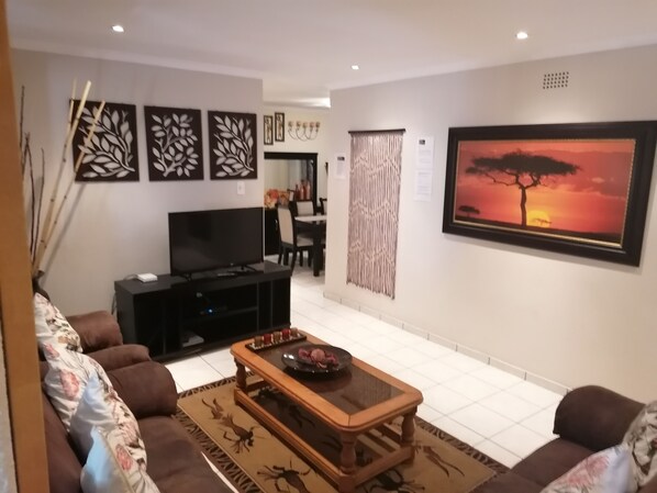 House | Living area | TV
