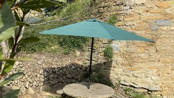 Cottage, Multiple Beds | Property grounds
