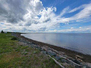 Accommodatie ligt op het strand, strandlakens