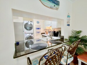 Interior - Sweet condo conveniently located across the street from the Gulf (Gulf Shores)