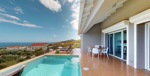 ☀️🌴Breezy Bird by IRE Vacations - Cozy 2 bedroom Villa with Private Pool