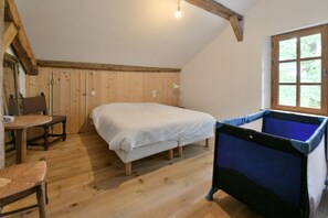 7 habitaciones, escritorio y wifi 