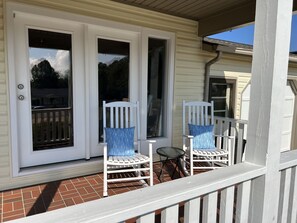 Property grounds - West Asheville~Biltmore Estate~River Arts District~Gas Fire Pit (Asheville)