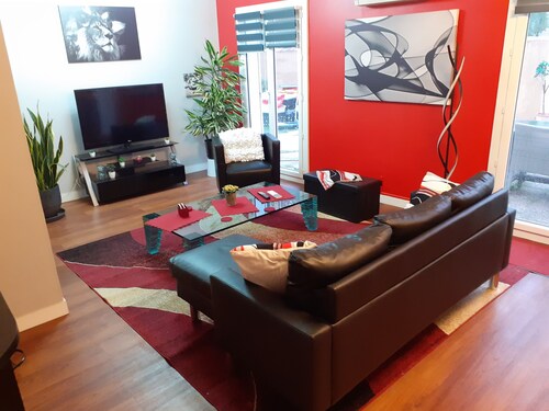 Designer villa rental 10 minutes from the beach