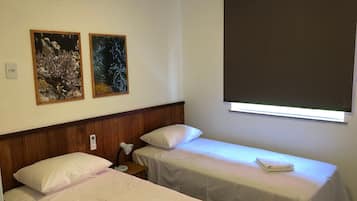 Apartamento | 2 dormitorios, cortinas opacas, tabla de planchar con plancha