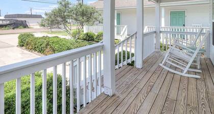 Coast Oaks Cottage 1