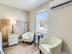 Interior - Coast Oaks Cottage 3 (Rockport)