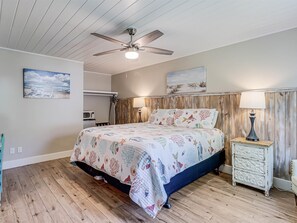 Room - Coast Oaks Cottage 3 (Rockport)