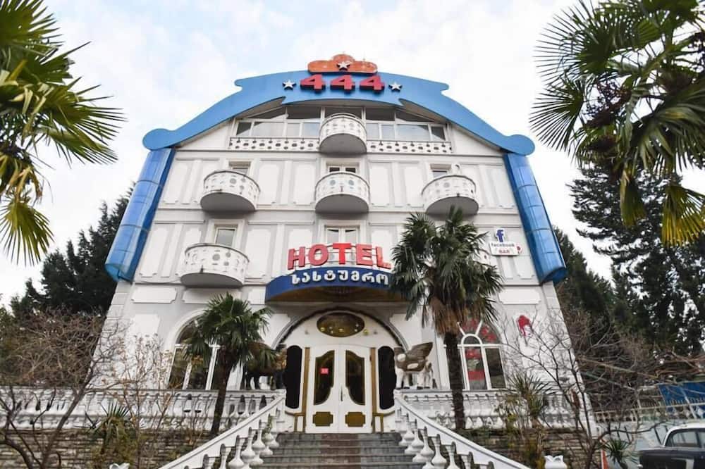 Hotel444