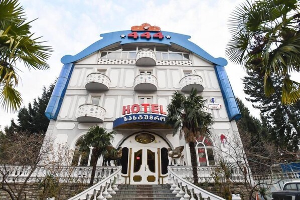 Majoituspaikan julkisivu