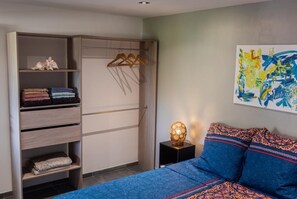 2 bedrooms, iron/ironing board, travel crib, free WiFi - Blue Dream SPA (97229 LES TROIS ILETS)