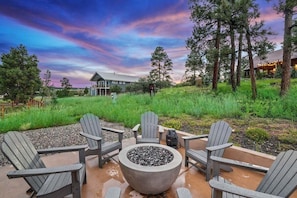 Property grounds - Large Home, Hot Tub, Close to Lakes and Shopping (Pagosa Springs)