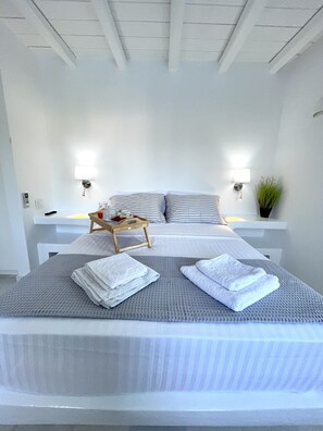 4 Schlafzimmer, Zimmersafe, Schreibtisch, Bügeleisen/Bügelbrett