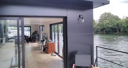 MAISON SUR L EAU A BOULOGNE BILLANCOURT JUSTE A PROXIMITE DE PARIS