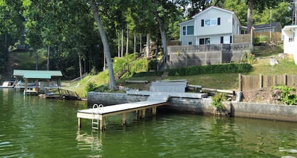 Lake Jackson Waterfront Home w/ breathtaking views & dock