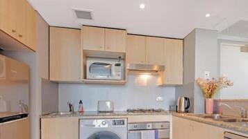Fridge, microwave, oven, dishwasher