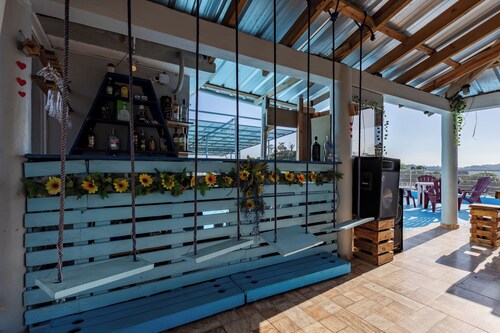 Stylish loft in the city/ Wi-fi / Jacuzzi