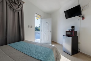 1 chambre, coffres-forts dans les chambres, bureau