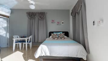 1 chambre, coffres-forts dans les chambres, bureau
