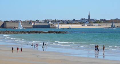 Charming fisherman's cottage with garden 5 minutes from the beach