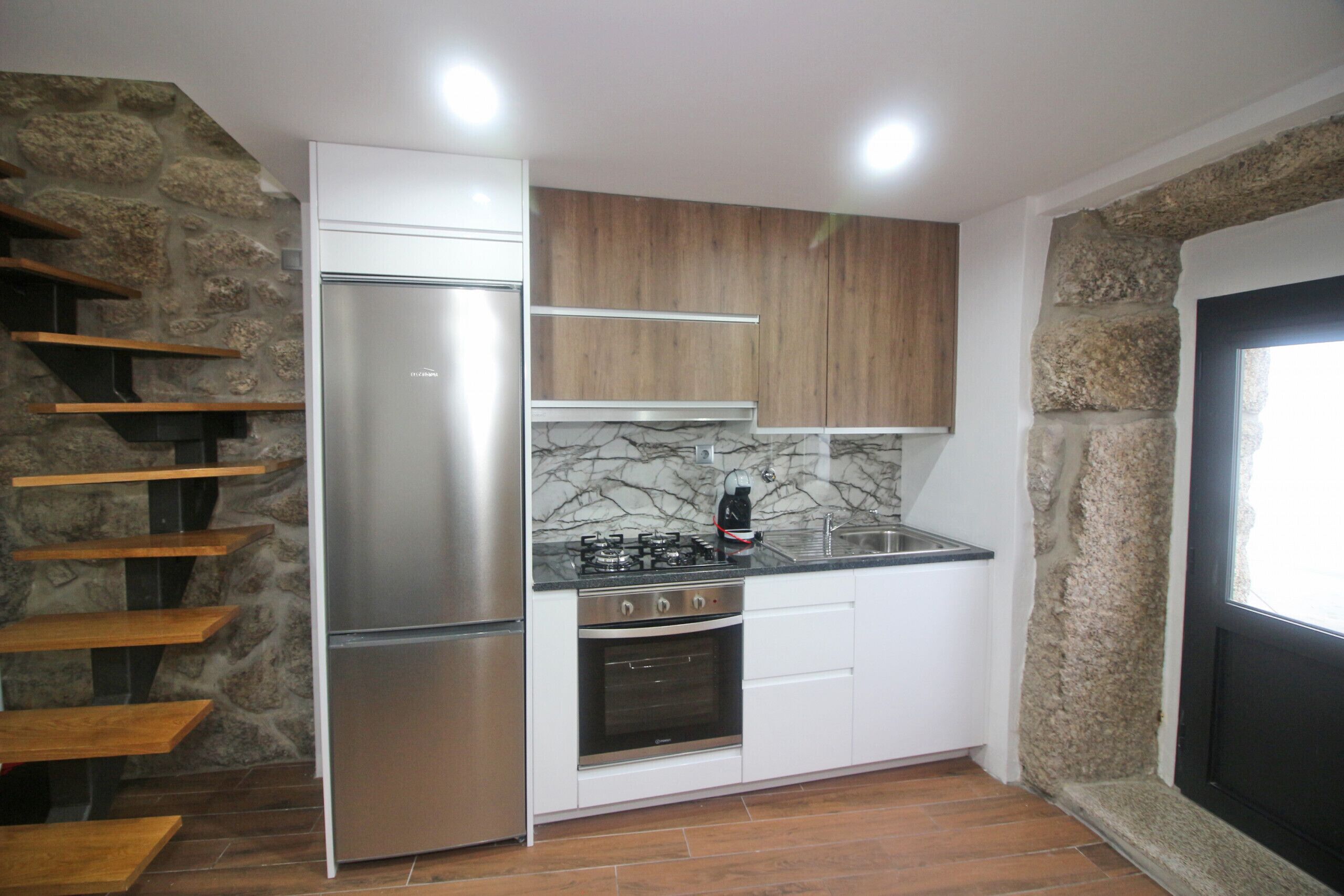 Fridge, oven, coffee/tea maker, toaster