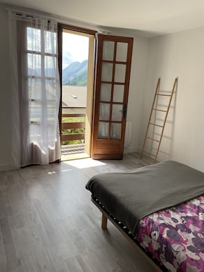 1 habitación, cuna de viaje, wifi gratis y ropa de cama