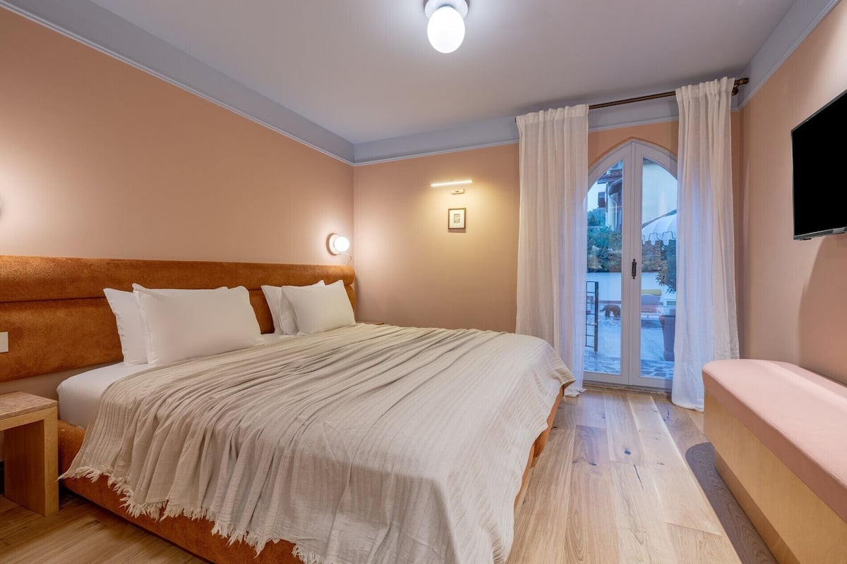 1 quarto, roupas de cama premium, frigobar