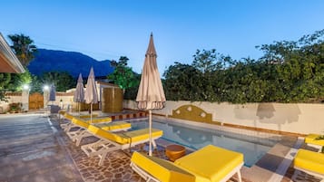 Piscina stagionale all'aperto