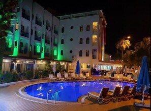 Seasonal outdoor pool - Astoria Life Hotel (Marmaris)