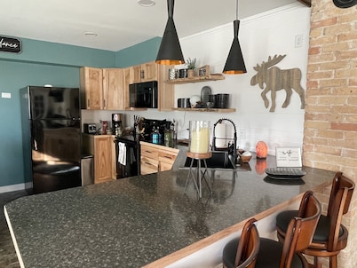 Northern Lights- Relax, Unwind, & Enjoy