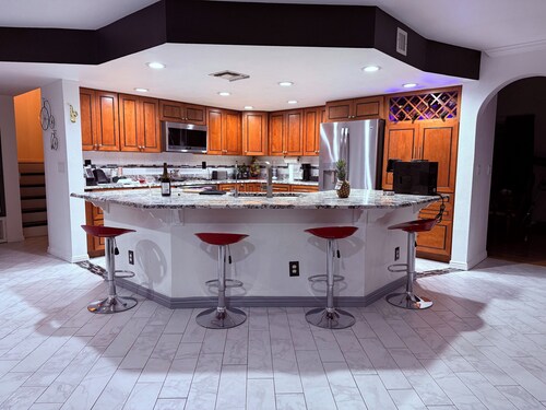 Big Boy!!! 2900 Square Feet of Luxury with a Private Pool. 