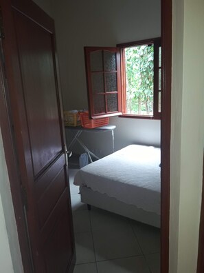 1 Schlafzimmer, Schreibtisch, Reisekinderbett, kostenloses WLAN