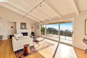 Smart TV, DVD player, ping pong, books