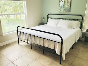 2 bedrooms, in-room safe, desk, iron/ironing board