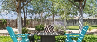 Charming and Spacious Casita Getaway for couples and families.