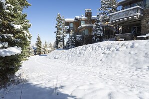Exterior - Bellemont Home at Deer Valley Resort - 6 Bedroom Home with Hot Tub #8 (Park City)