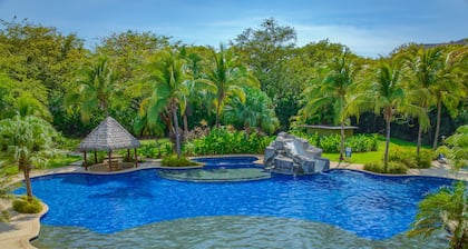 Oceanview Getaway | Pools, Gym, Tennis/Pickleball