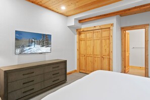 1 camera, Wi-Fi, lenzuola