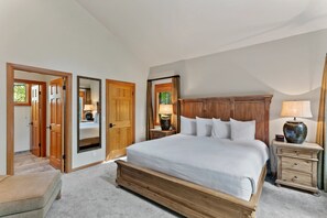 4 多间卧室、熨斗/熨衣板、WiFi、床单