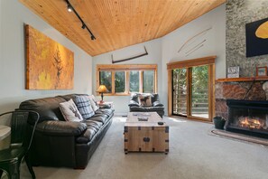 TV, fireplace - Bristlecone at Deer Valley Resort - Three Bedroom Condo with Hot Tub #201 (Park City)