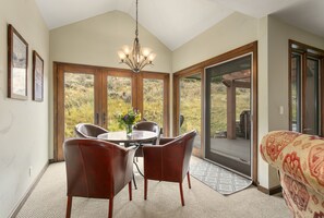 Dining - Upper Telemark Drive Home at Deer Valley Resort - 7 Bedroom Home with Hot Tub #2960 (Park City)