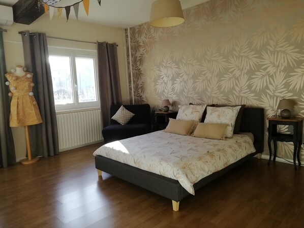 2 bedrooms, iron/ironing board, travel crib, WiFi