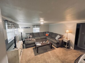 Smart TV - “The Little House” (Oliver Springs)