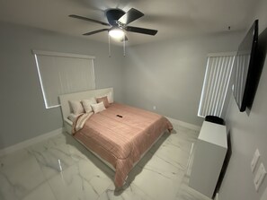 3 habitaciones, wifi gratis y ropa de cama 