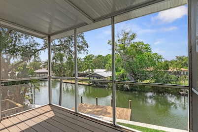 Discover Tranquility by the Riverside - Your Perfect Getaway Awaits!