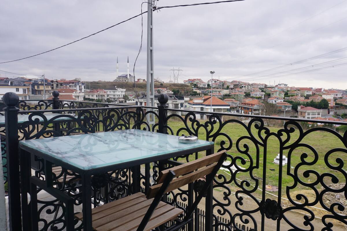In-room safe, desk, iron/ironing board, free WiFi