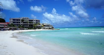 BLUE HAVEN 1- STUDIO CONDO near BEACHES W/POOL