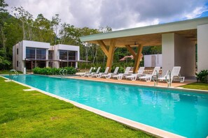 Lägenhet | Pool | Utomhuspool