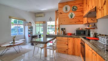 Apartment | Private kitchen | Fridge, microwave, oven